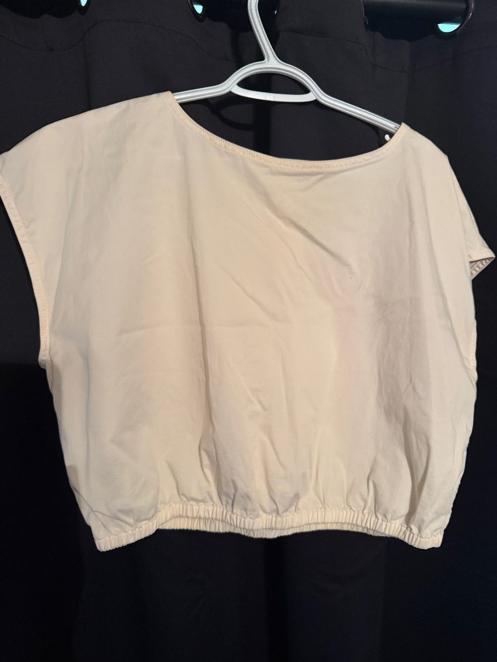 Everlane Boxy Cropped Tee in Cream